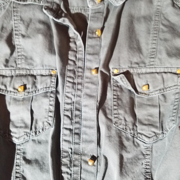 F21 Army Green Button-up - Picture 6 of 6